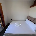 Guest Rooms Arbri