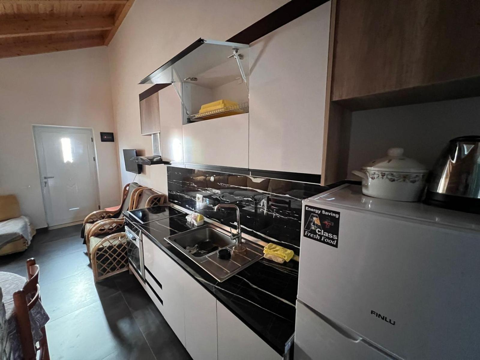 Guest Arbri Guest house